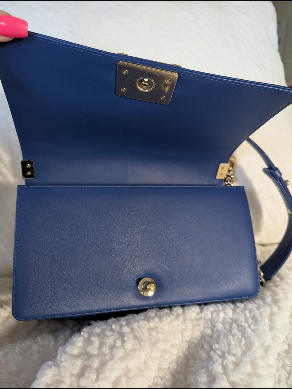 CHANEL Blue Quilted boy Shoulder Bag Gold Hardware Chain Strap CC - Picture 13 of 16